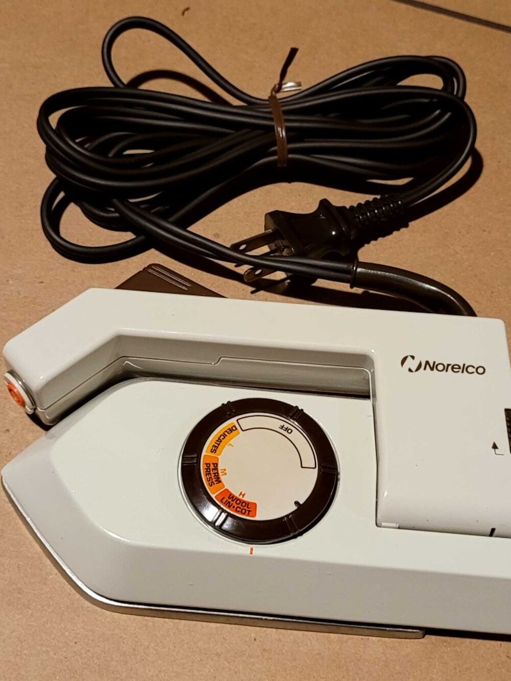 Norelco Travel Hair Dryer - LIKE NEW